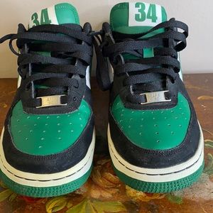 - Nike Air Force 1 GS – Paul Pierce Edition